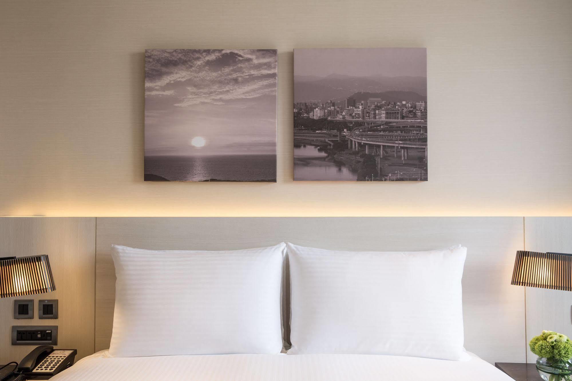 Riverview Suites Taipei Exterior photo